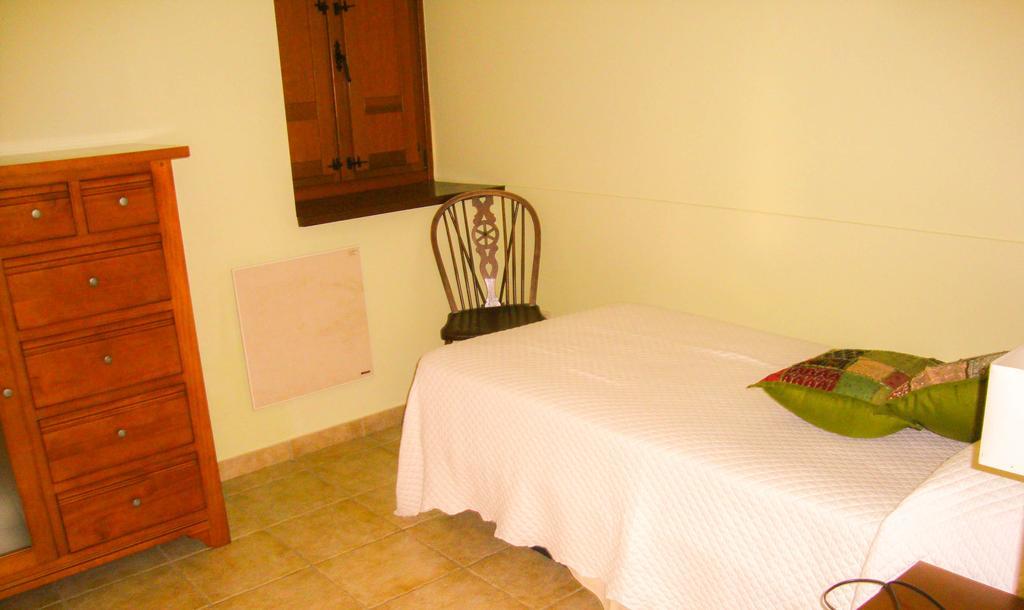 Apartamentos Fandin Ribadeo Oda fotoğraf