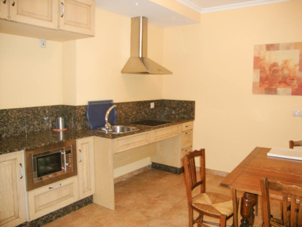 Apartamentos Fandin Ribadeo Oda fotoğraf