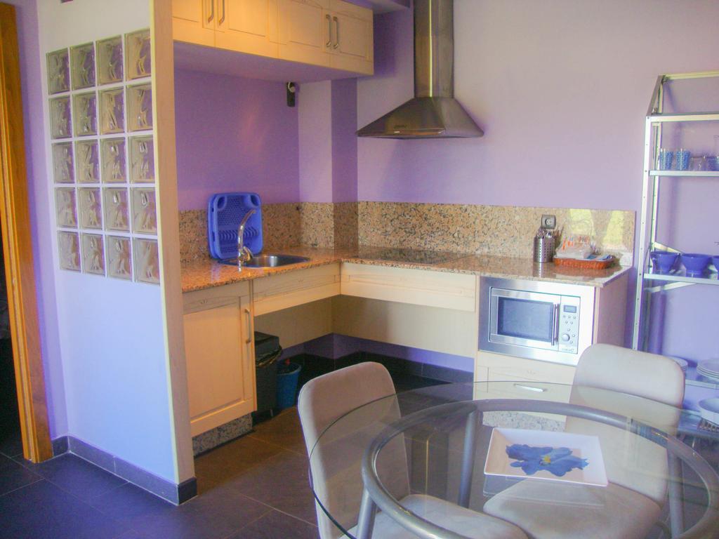 Apartamentos Fandin Ribadeo Oda fotoğraf